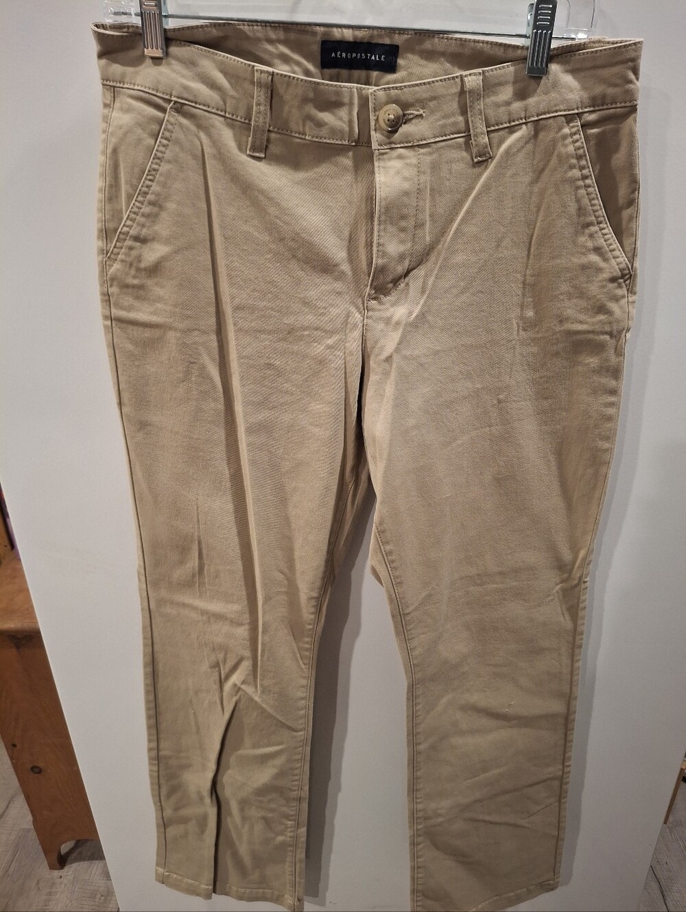 Aeropostale Women’s Tan Chino Pants